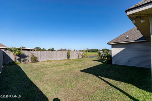 $2,100 | 132 Timber Edge Drive, Youngsville, LA 70592