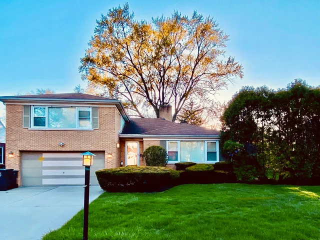 $679,000 | 9532 Springfield Avenue, Evanston, IL 60203