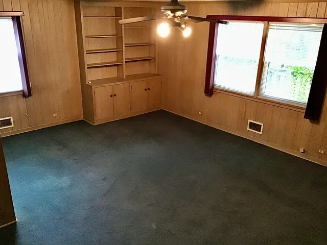 $679,000 | 9532 Springfield Avenue, Evanston, IL 60203