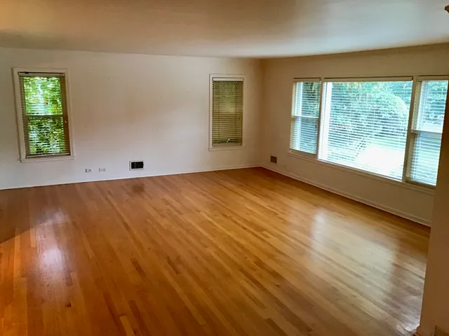 $679,000 | 9532 Springfield Avenue, Evanston, IL 60203