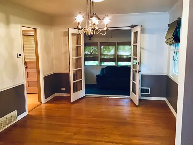 $679,000 | 9532 Springfield Avenue, Evanston, IL 60203