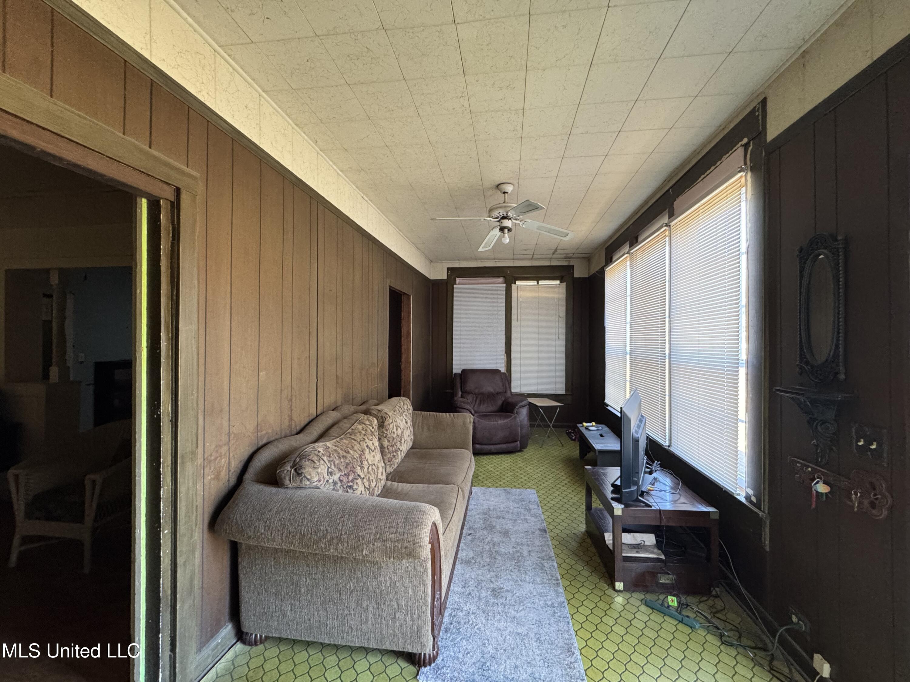 1032 9th Street Wesson, MS 39191 - Photo 4 of 10 IMG_4005