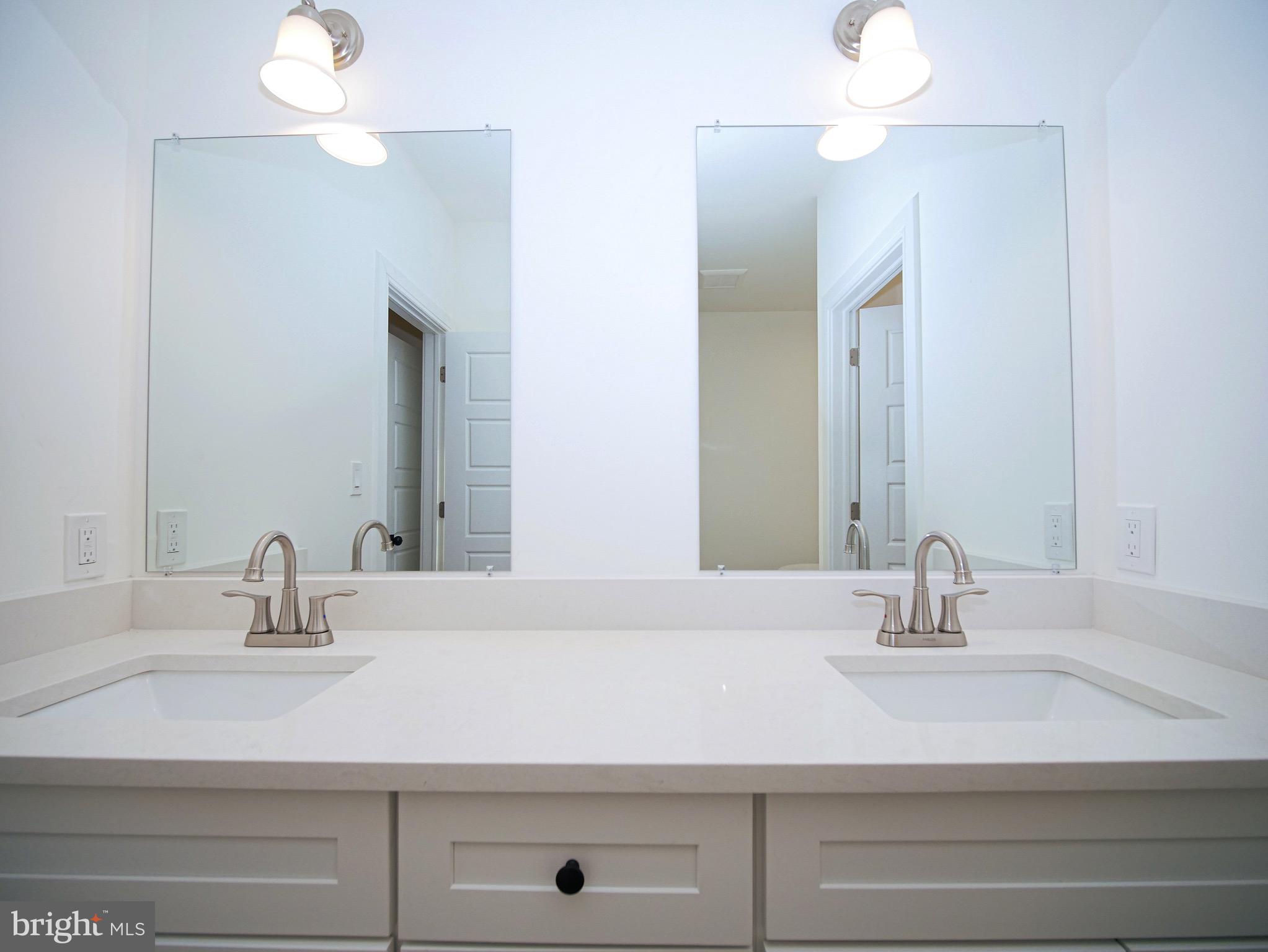 206 Windsor Avenue Haddonfield, NJ 08033 - Photo 47 of 72 Master Bathroom