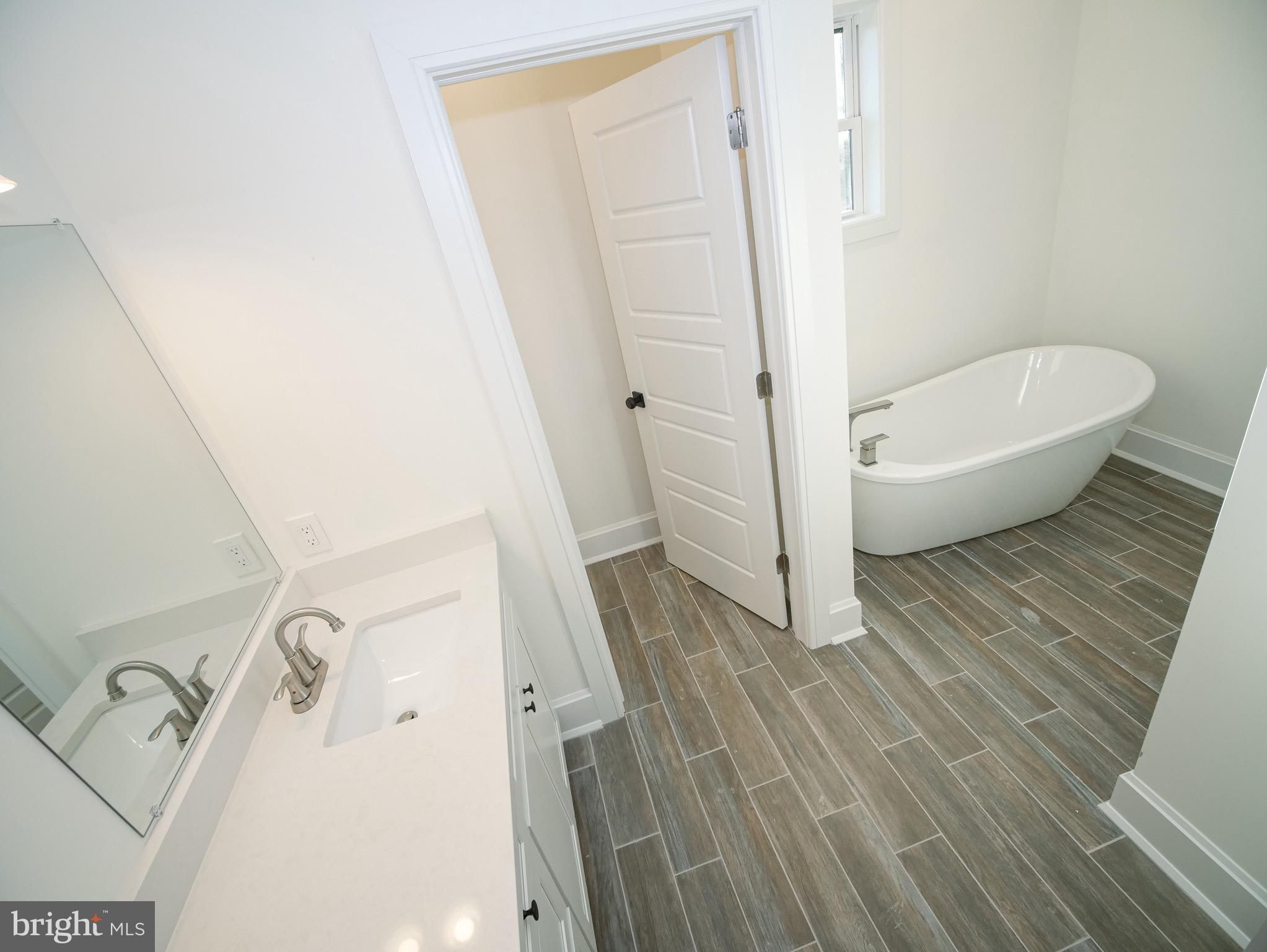 206 Windsor Avenue Haddonfield, NJ 08033 - Photo 49 of 72 Master Bathroom