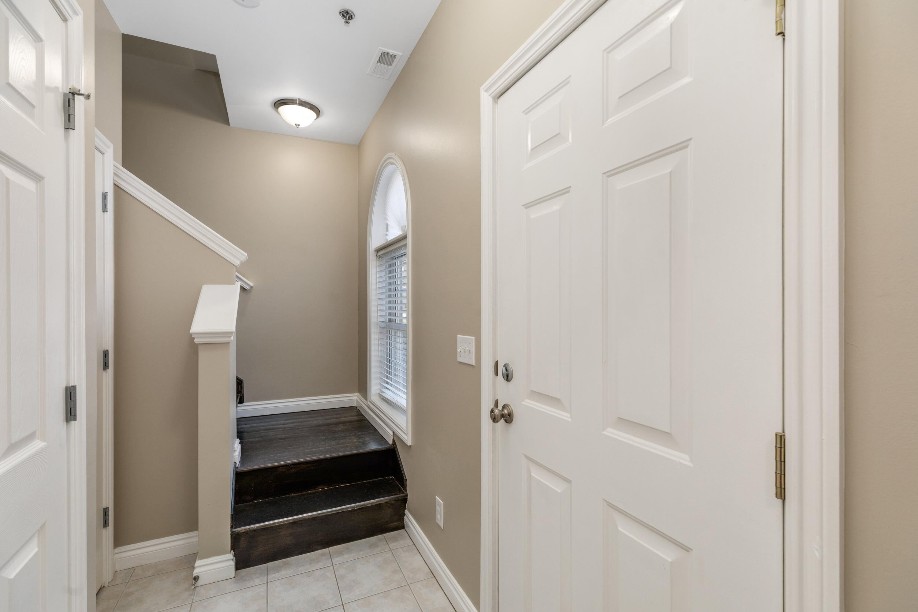 45874 South Stonewood Road Canton, MI 48187 - Photo 18 of 42 45874 S Stonewood Rd 0007 2 copy