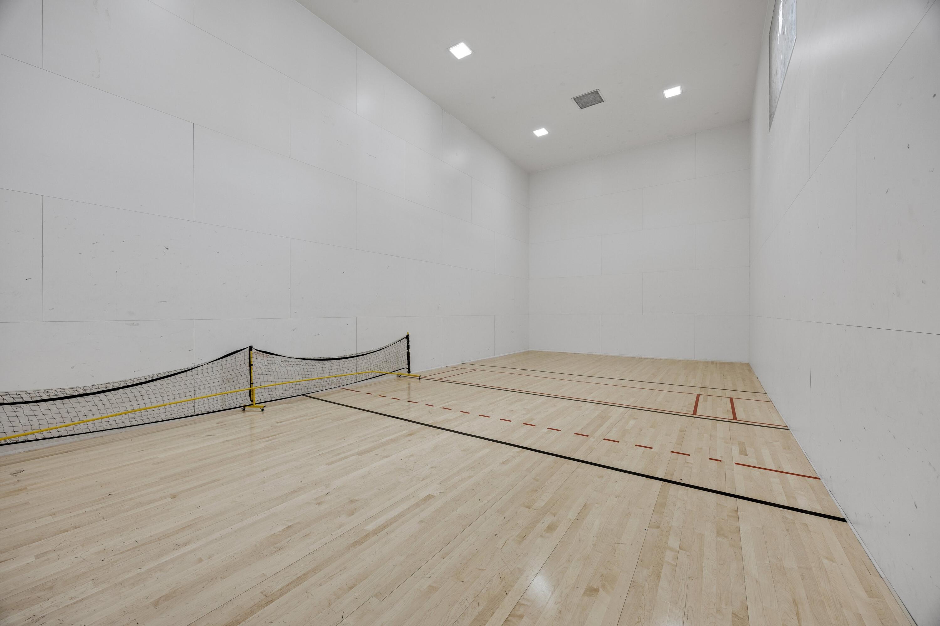 45874 South Stonewood Road Canton, MI 48187 - Photo 36 of 42 45874 S Stonewood Rd 0047