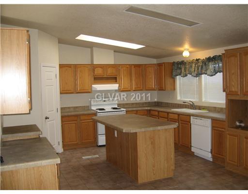 1680 West Blosser Ranch Road Pahrump, NV 89060 - Photo 8 of 12 Kitchen.