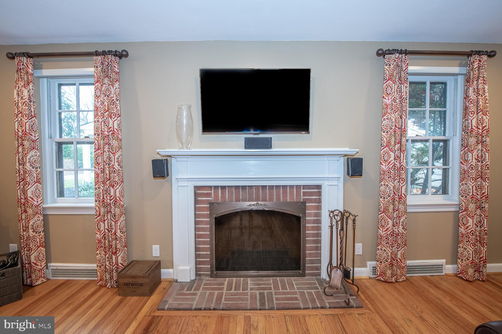 317 Hamilton Road Merion Station, PA 19066 - Photo 5 of 29 Living Room