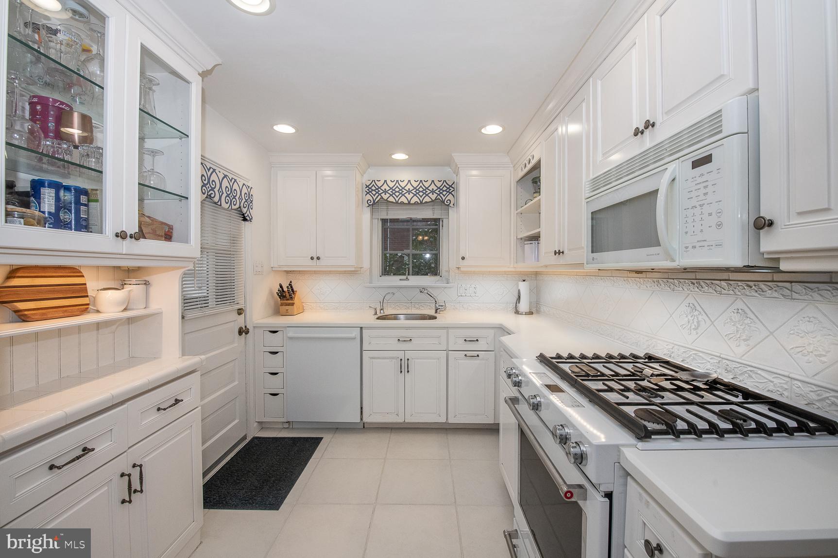 317 Hamilton Road Merion Station, PA 19066 - Photo 8 of 29 Kitchen