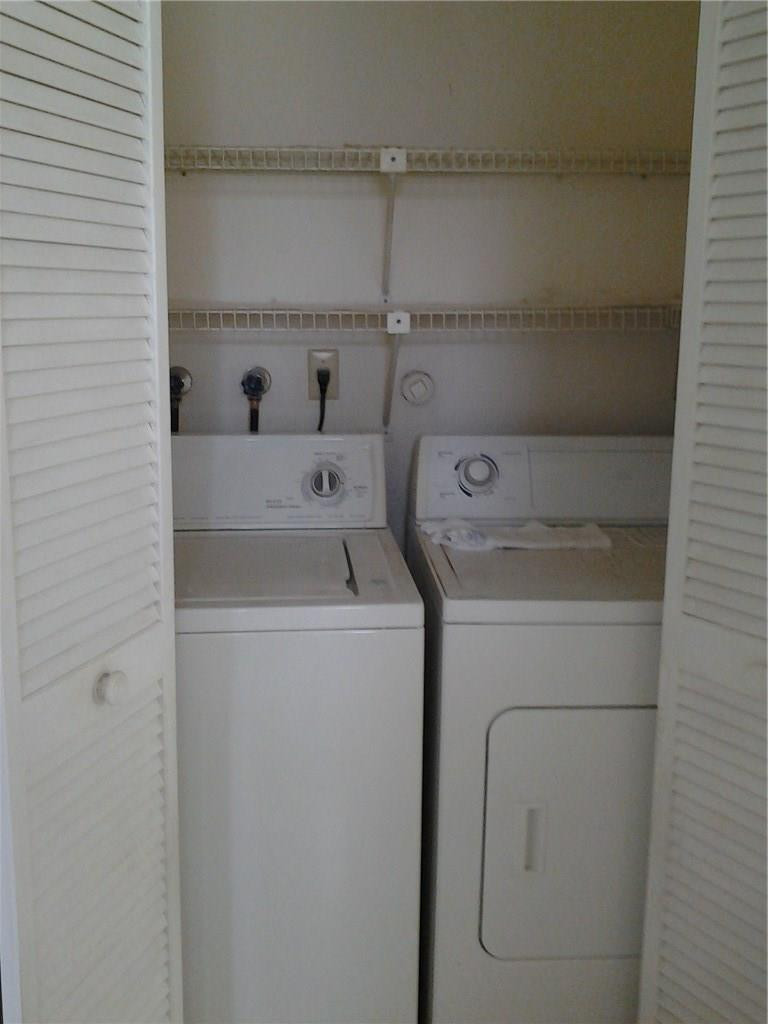 23342 Southwest 54th Way, Unit B Boca Raton, FL 33433 - Photo 4 of 14 Laundry Area under air-
