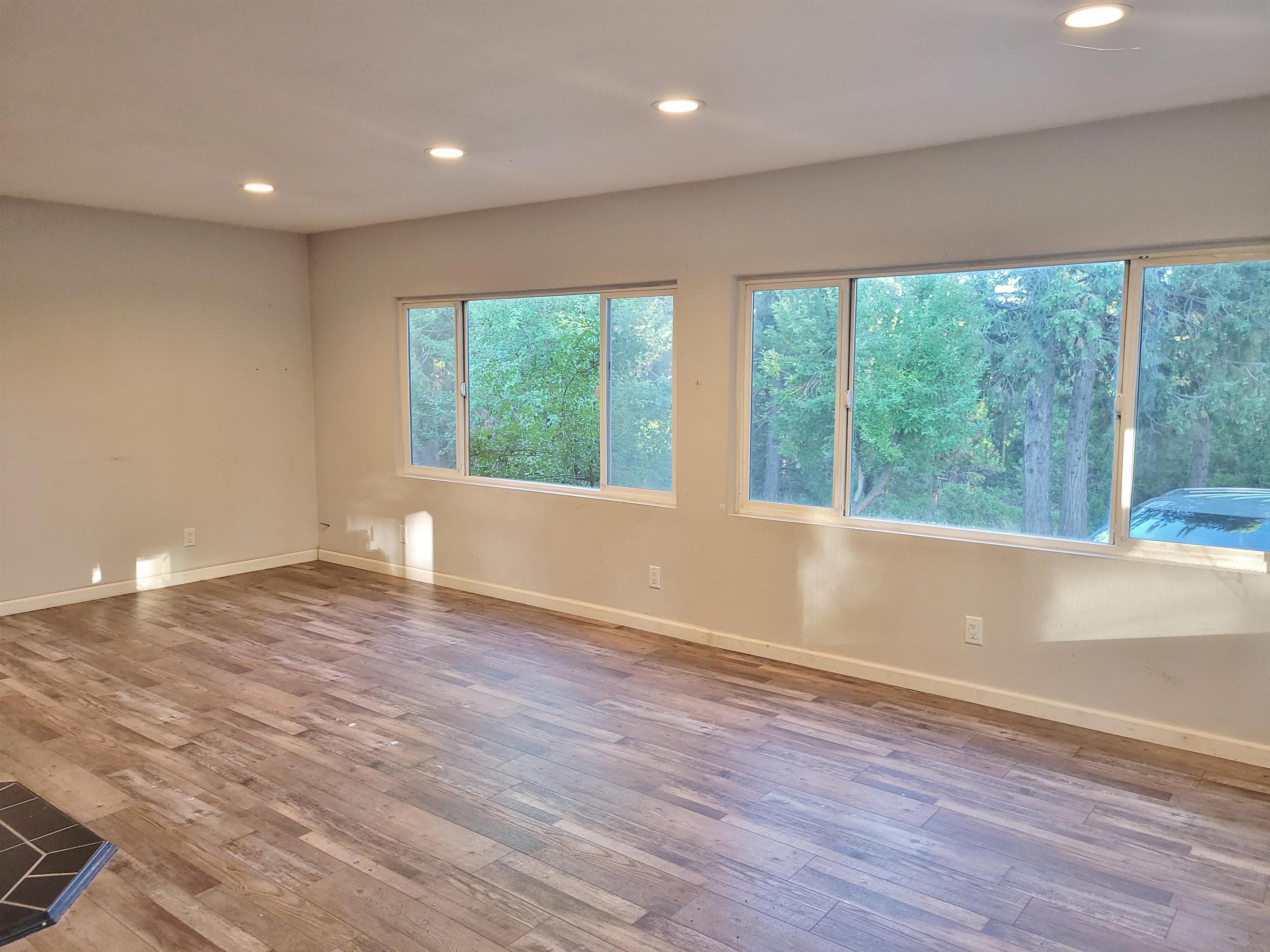 205 C Road Portola, CA 96122 - Photo 2 of 6 Gallery Image 2