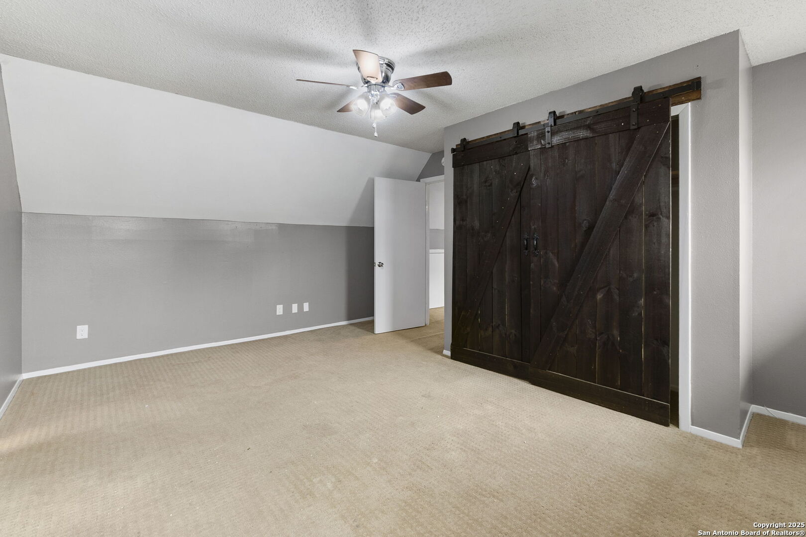 5203 Metcalf Windcrest, TX 78239 - Photo 27 of 37 a view of an empty room
