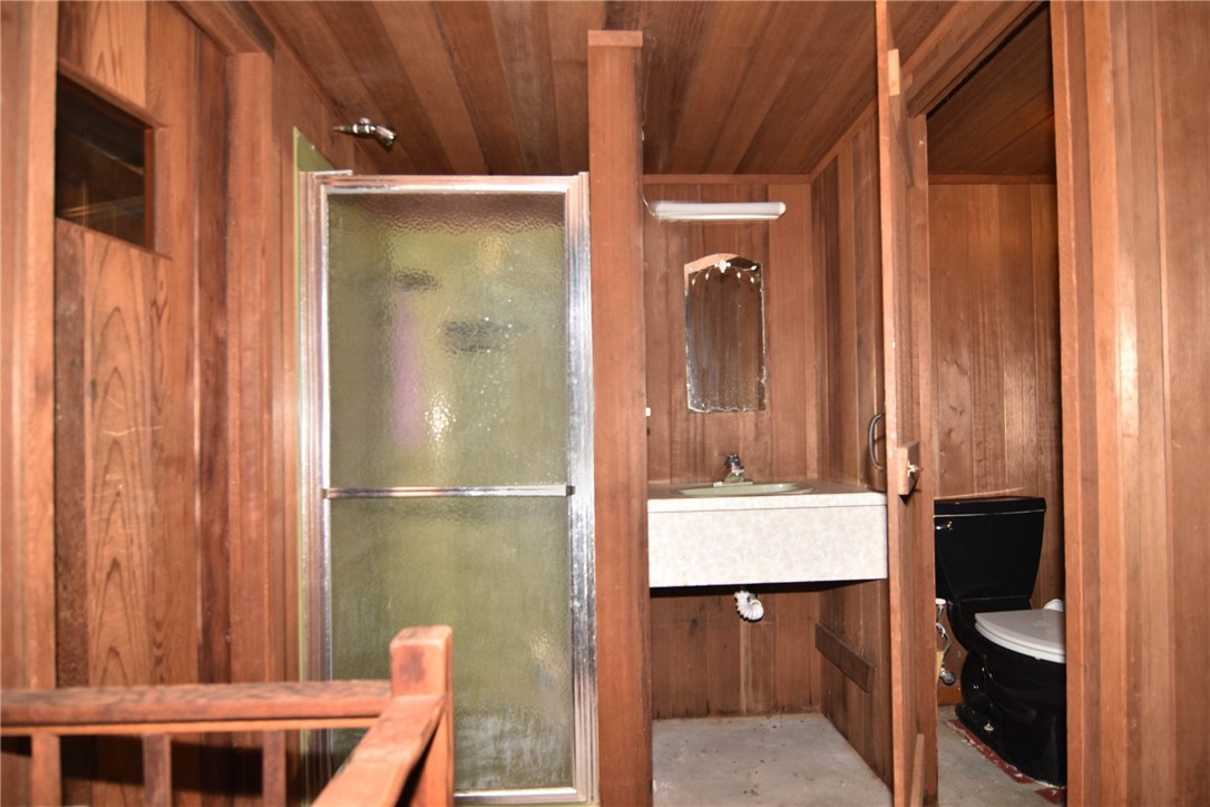 153 Fairview Avenue Hopkinton, RI 02832 - Photo 18 of 35