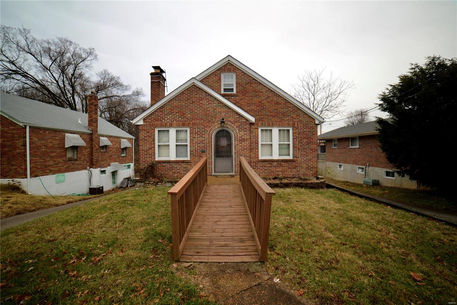 3604 Brown Road St. Louis, MO 63114 - Photo 1 of 14 Gallery Image 1
