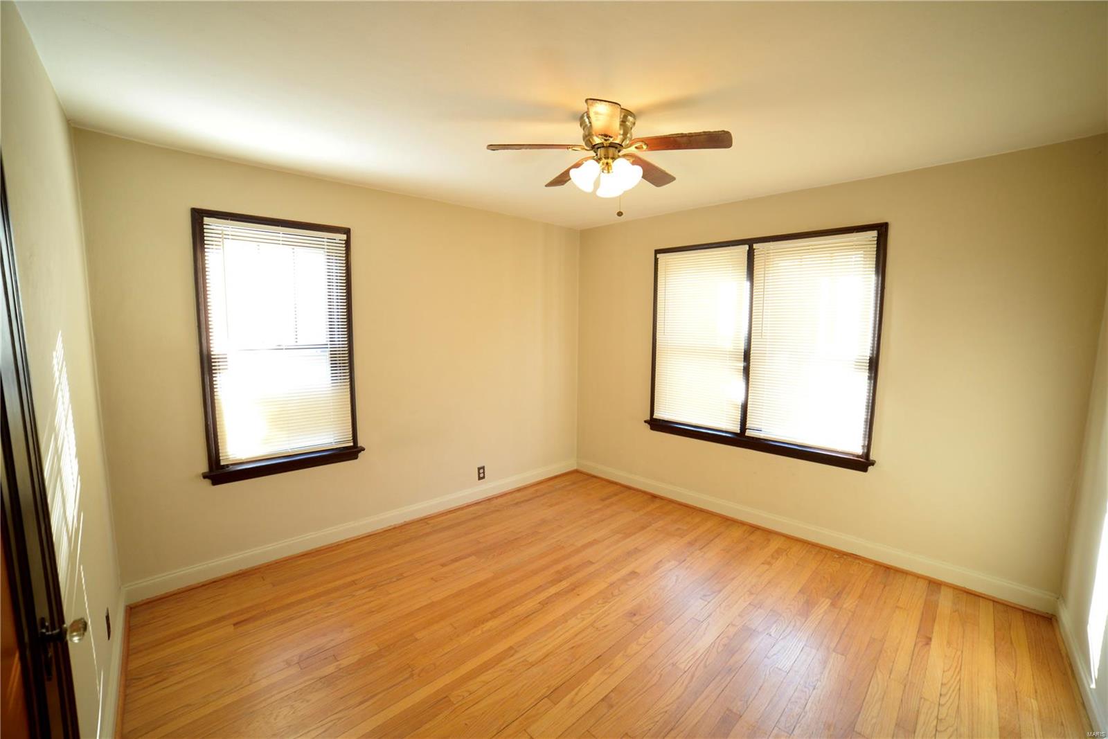 3604 Brown Road St. Louis, MO 63114 - Photo 7 of 14 Gallery Image 7