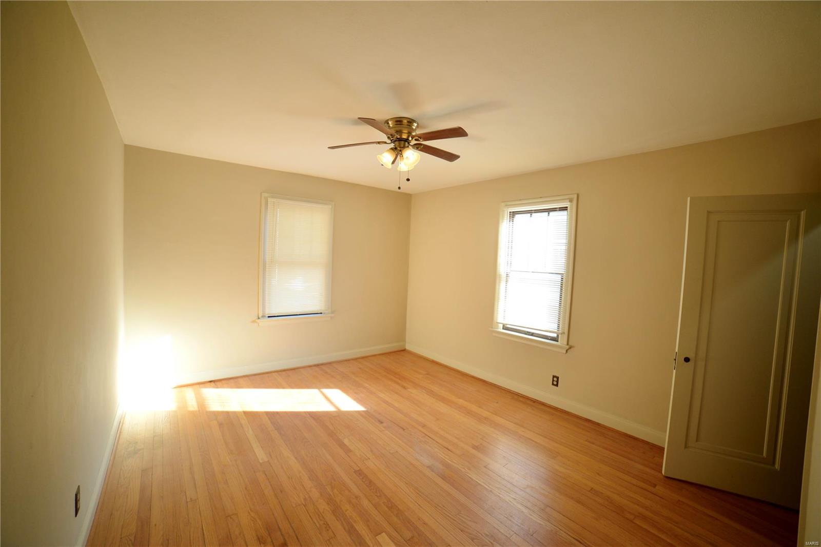 3604 Brown Road St. Louis, MO 63114 - Photo 10 of 14 Gallery Image 10