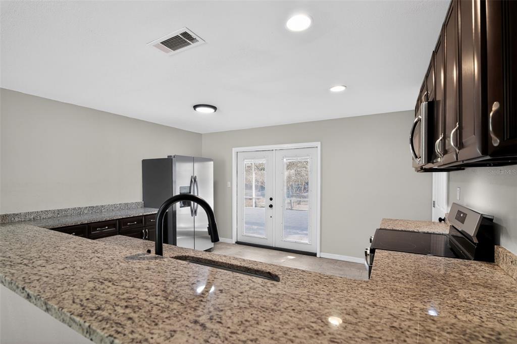 3000 Northeast 127th Place Anthony, FL 32617 - Photo 11 of 36