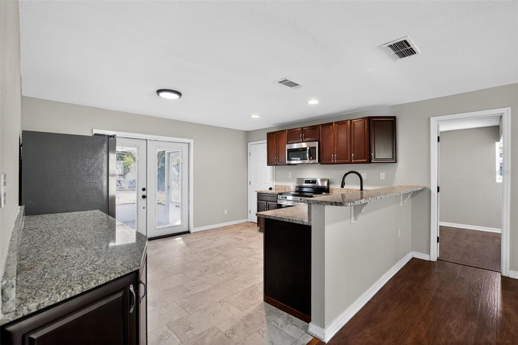 3000 Northeast 127th Place Anthony, FL 32617 - Photo 7 of 36