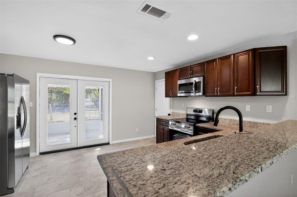 3000 Northeast 127th Place Anthony, FL 32617 - Photo 9 of 36