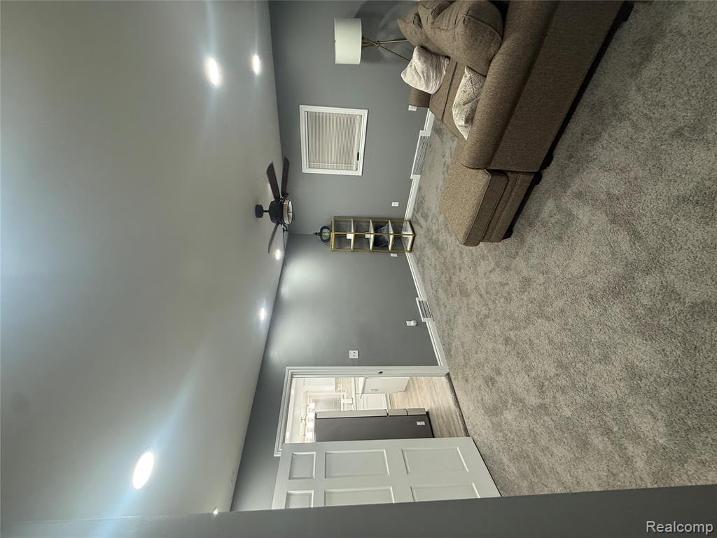 44862 Willis Road Belleville, MI 48111 - Photo 5 of 14
