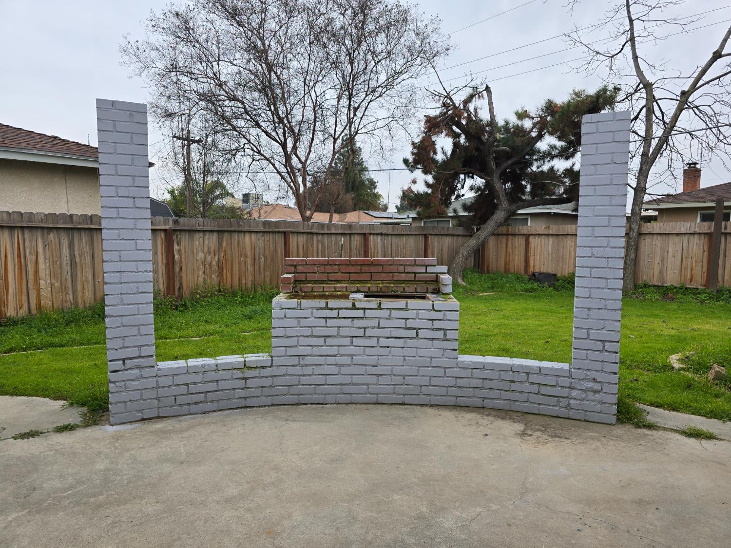 424 West Rialto Avenue Clovis, CA 93612 - Photo 18 of 21 Back yard 3 of 4 photos