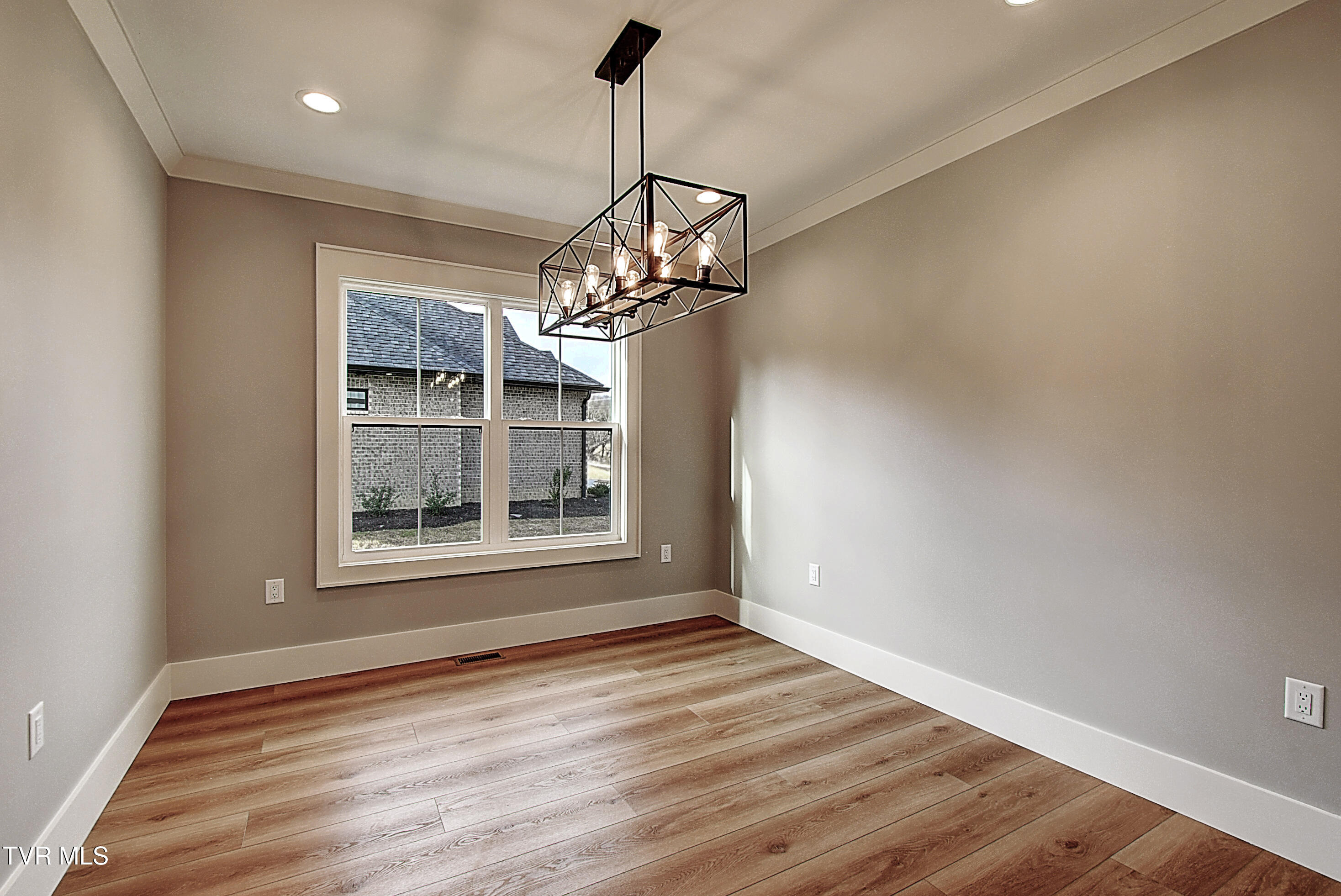 174 Boones Station Road Johnson City, TN 37615 - Photo 14 of 49 DSC_0229And8more