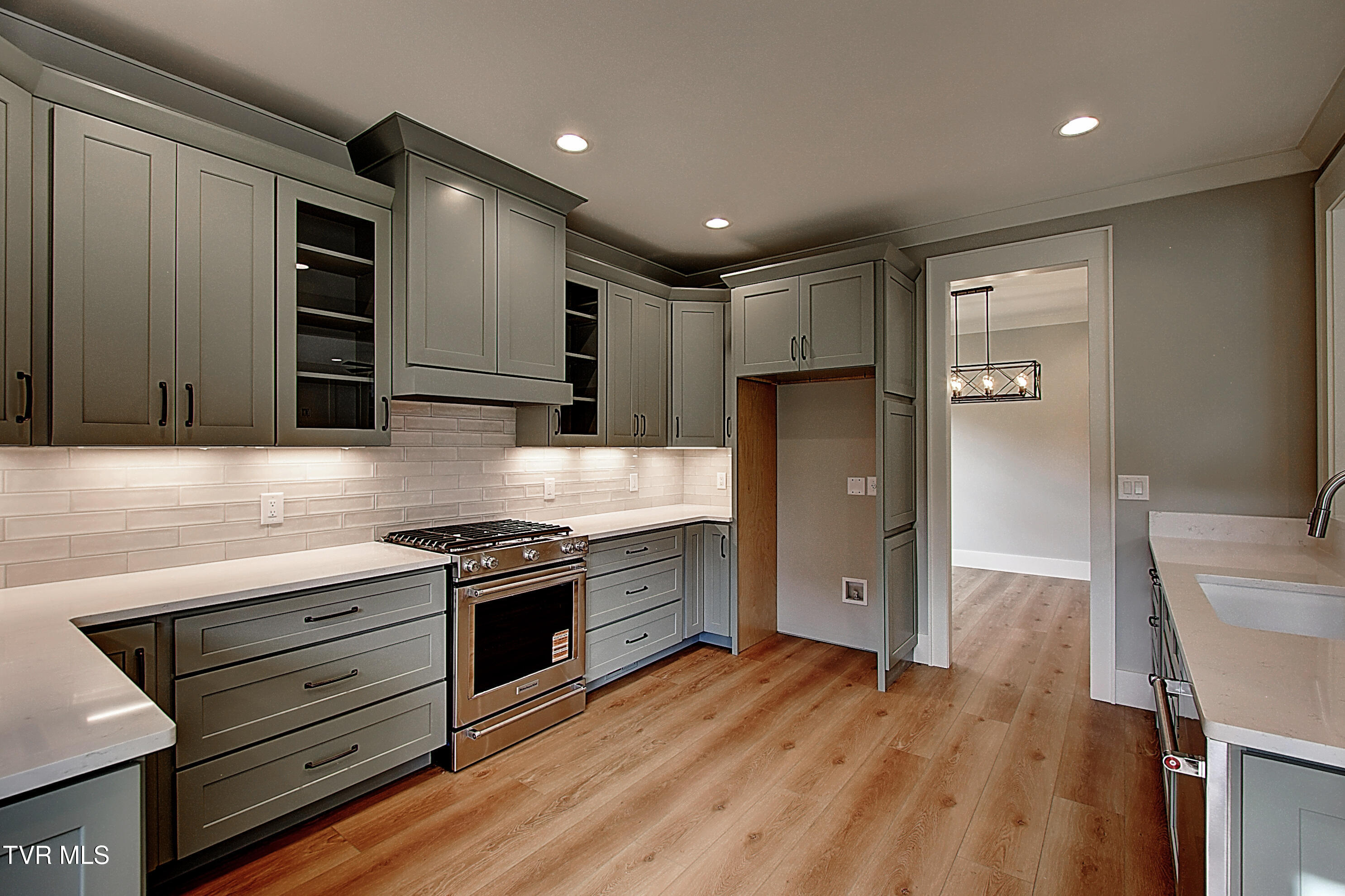 174 Boones Station Road Johnson City, TN 37615 - Photo 17 of 49 DSC_0292And8more