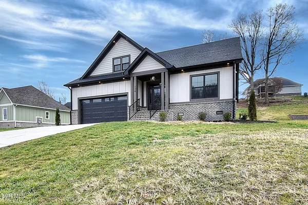 $799,900 | 174 Boones Station Road, Johnson City, TN 37615