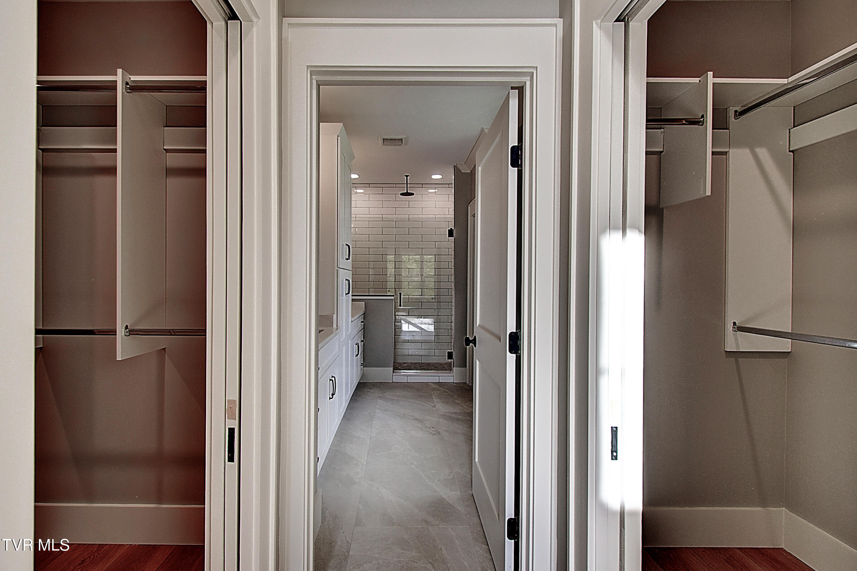 174 Boones Station Road Johnson City, TN 37615 - Photo 25 of 49 DSC_0481And8more