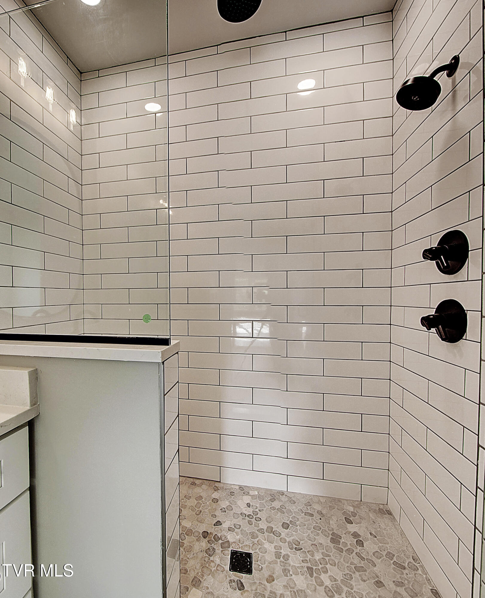 174 Boones Station Road Johnson City, TN 37615 - Photo 28 of 49 DSC_0544And8more_stitch