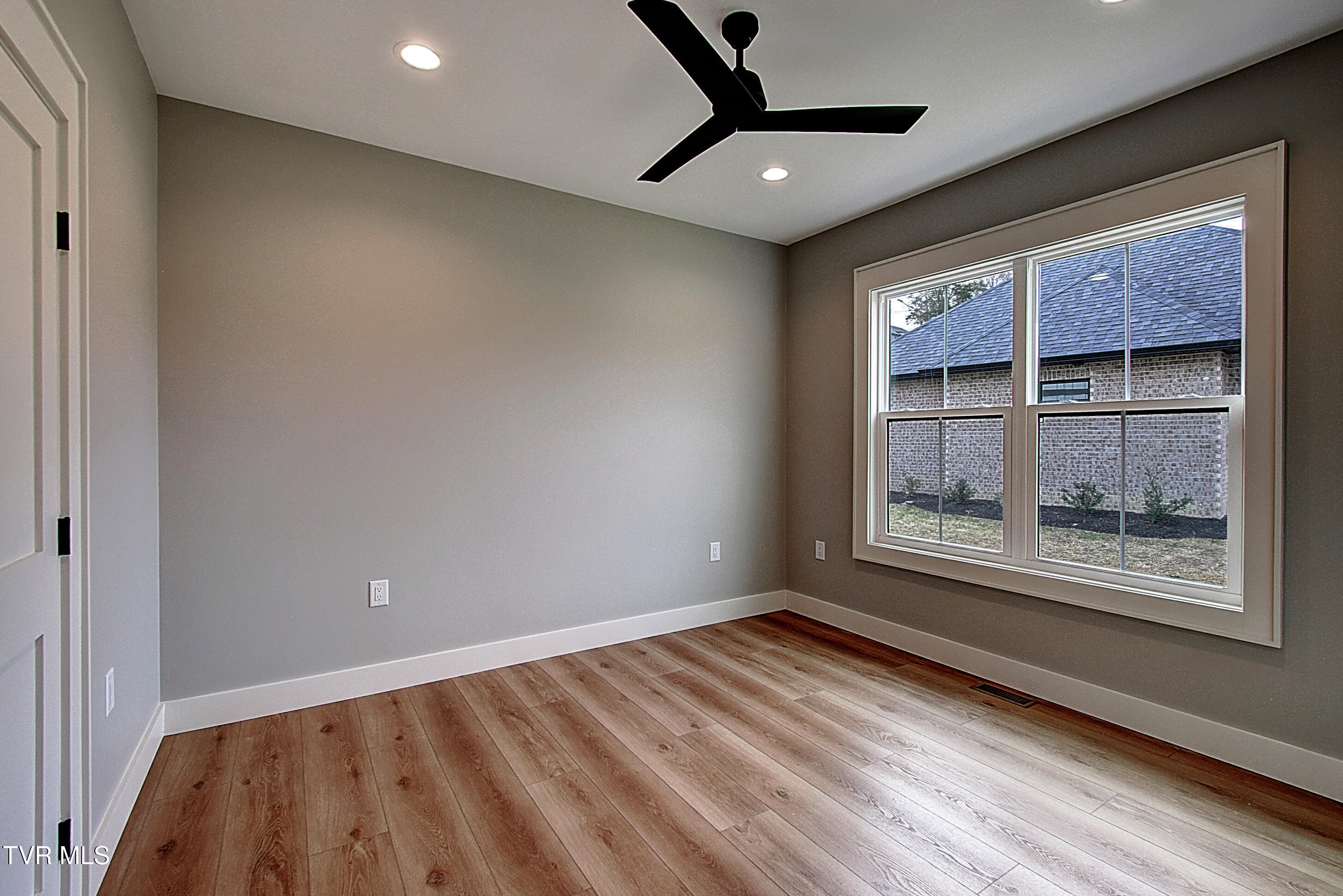 174 Boones Station Road Johnson City, TN 37615 - Photo 33 of 49 DSC_0661And8more