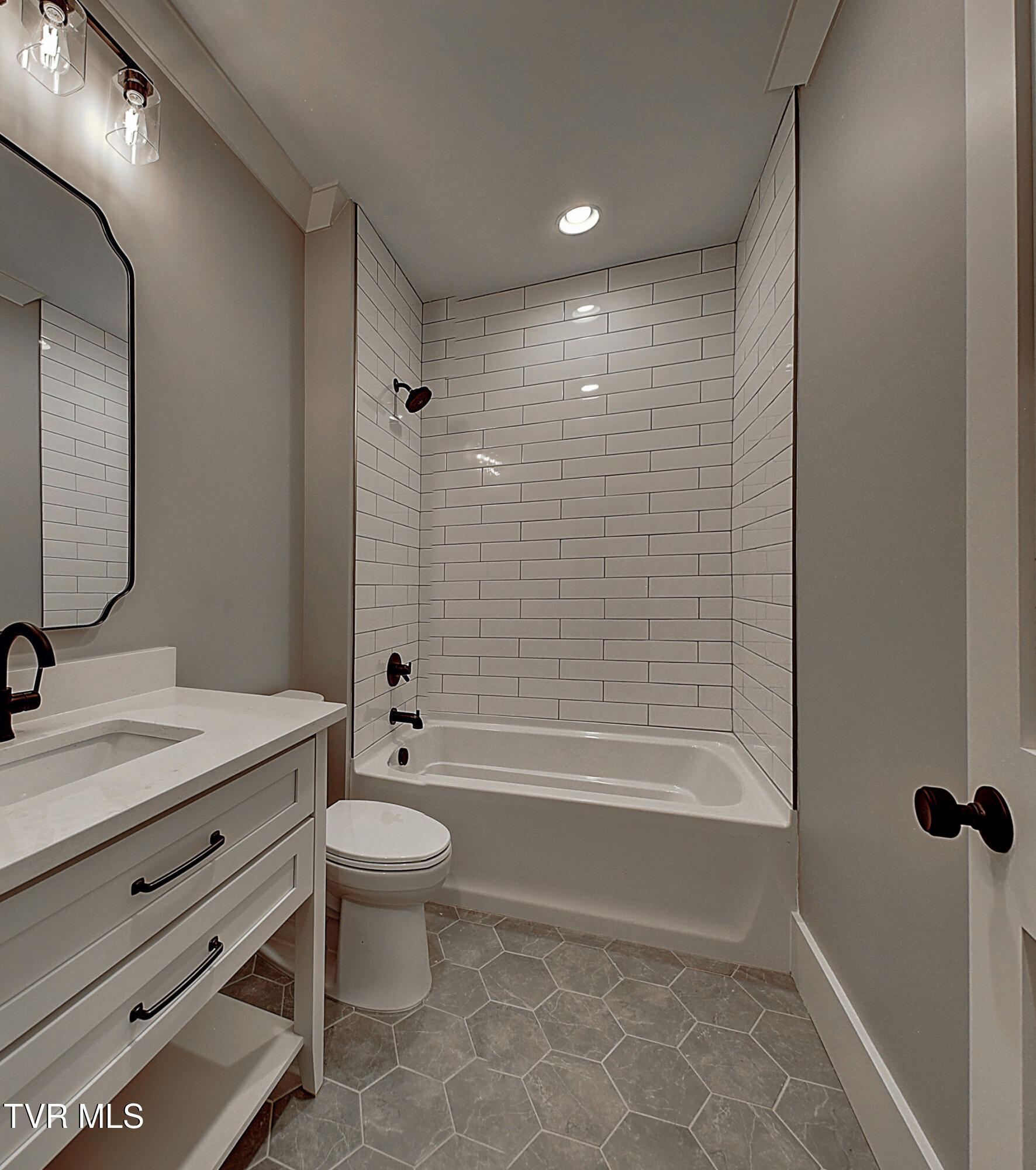 174 Boones Station Road Johnson City, TN 37615 - Photo 36 of 49 DSC_0742And8more_stitch