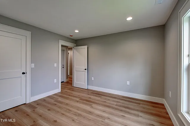 $849,900 | 174 Boones Station Road, Johnson City, TN 37615