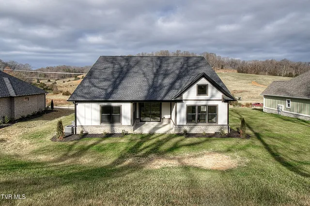 $849,900 | 174 Boones Station Road, Johnson City, TN 37615