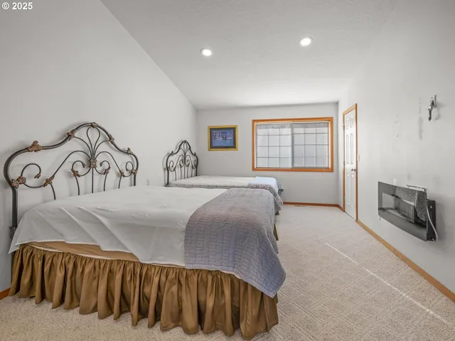 $1,394,000 | 17034 Northwest Corey Road, North Plains, OR 97133