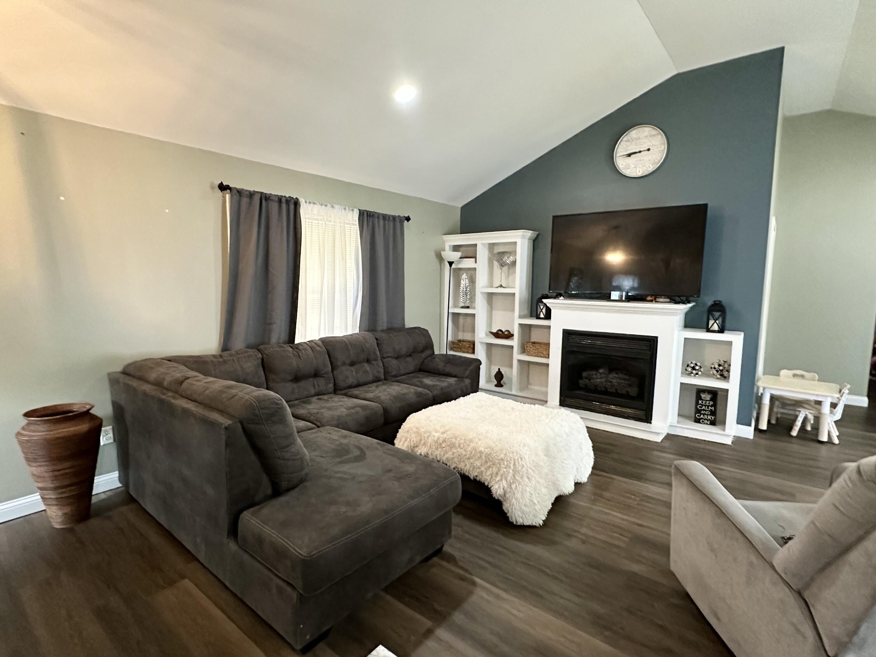 1765 Mason Lake Road Berea, KY 40403 - Photo 6 of 18 Mason Lake Livingroom