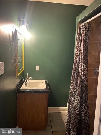 $1,300 | 38 South Carrollton Avenue, Baltimore, MD 21223