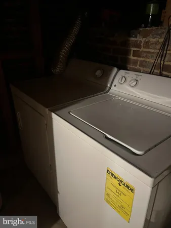 $1,300 | 38 South Carrollton Avenue, Baltimore, MD 21223