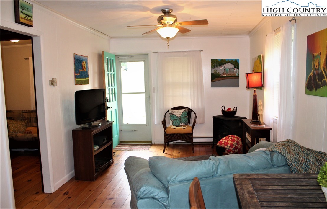3977 Todd Railroad Grade Road Todd, NC 28684 - Photo 11 of 34 Gallery Image 11