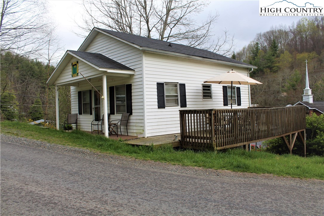 3977 Todd Railroad Grade Road Todd, NC 28684 - Photo 3 of 34 Gallery Image 3