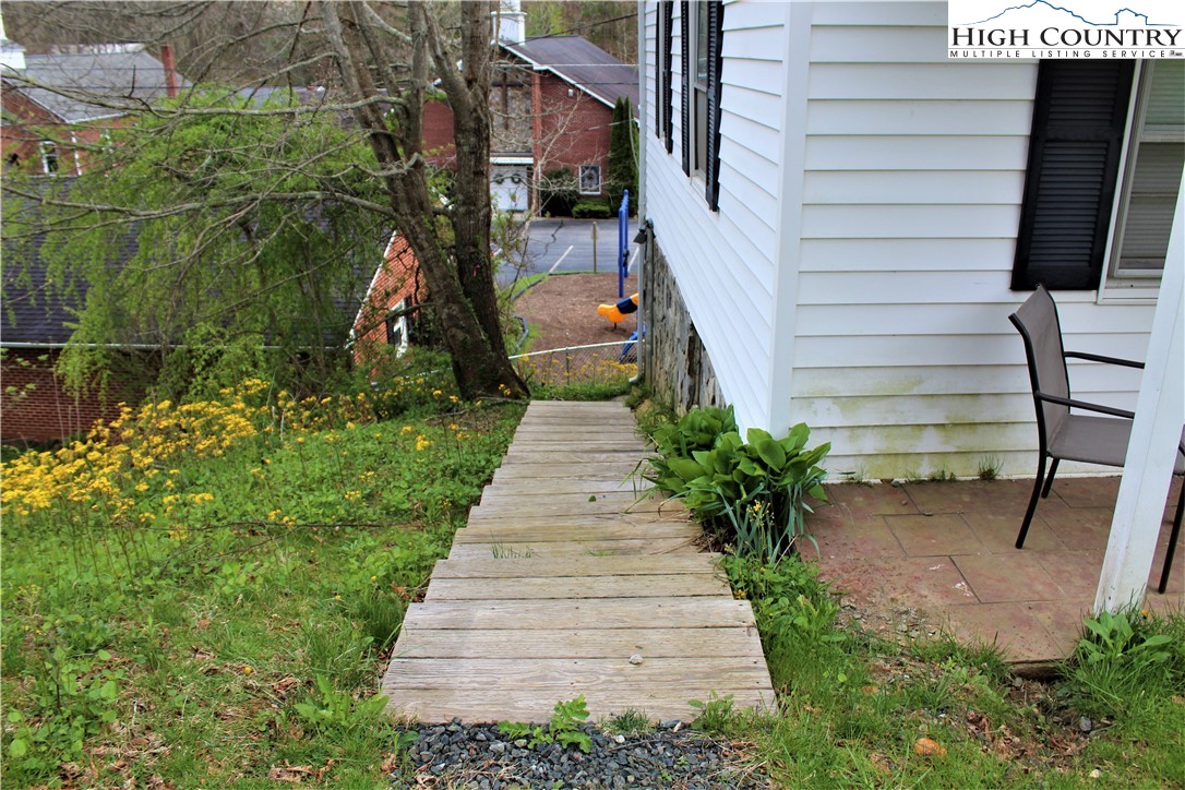 3977 Todd Railroad Grade Road Todd, NC 28684 - Photo 6 of 34 Gallery Image 6