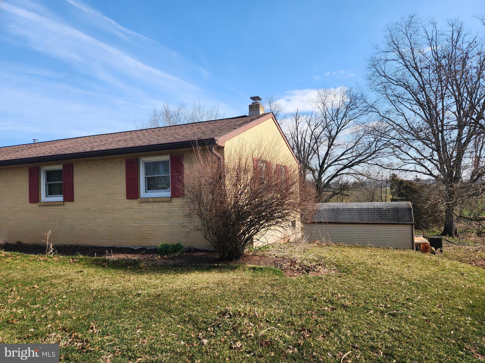 4330 Heather Road Elizabethtown, PA 17022 - Photo 3 of 15 Gallery Image 3