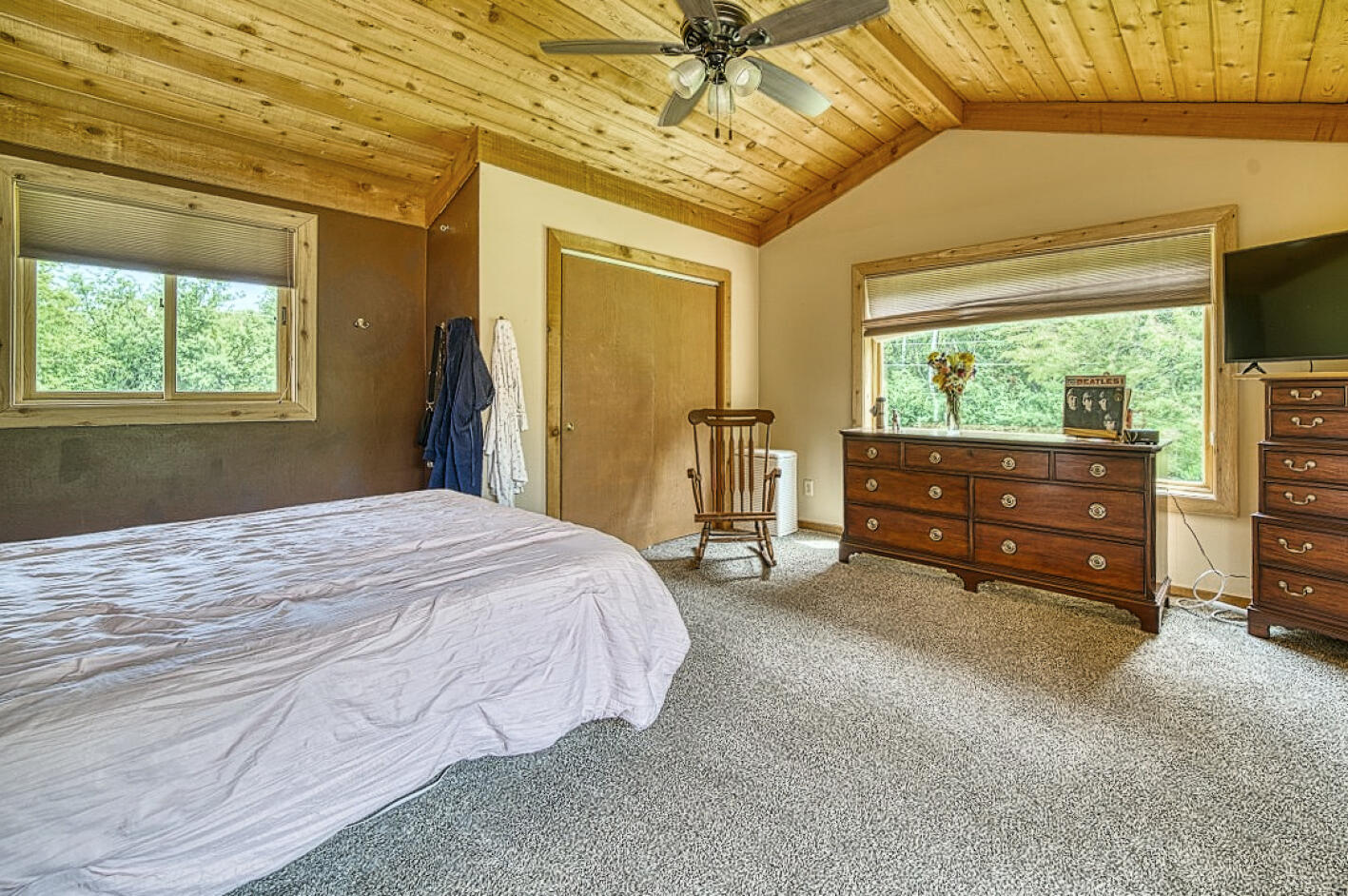 W304S3236 Brookhill Road Genesee, WI 53189 - Photo 21 of 67 Bedroom 1