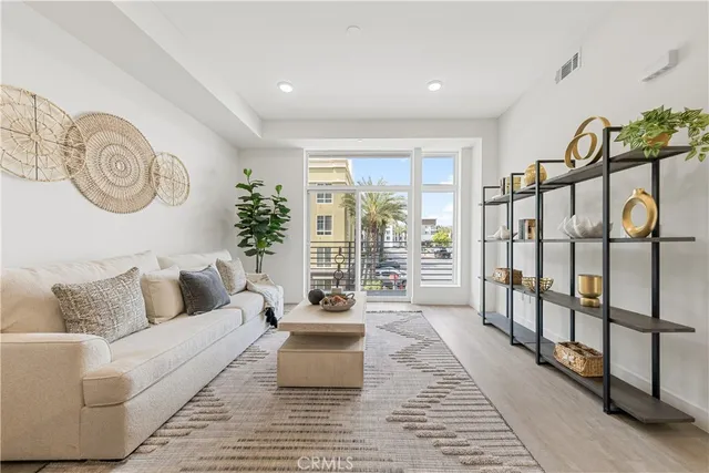 $753,900 | 168 South Monterey Street, Unit 411, Alhambra, CA 91801