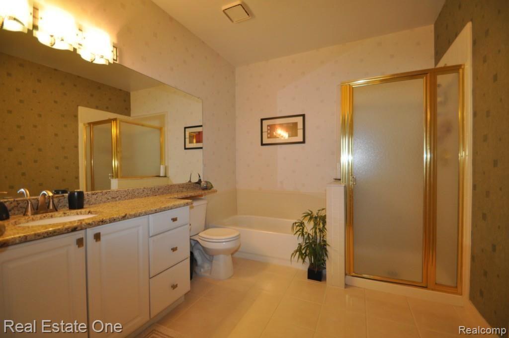 3105 Silverbrook Drive Rochester, MI 48306 - Photo 16 of 25 16.jpg