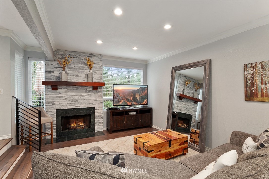 2958 Kennewick Place Northeast Renton, WA 98056 - Photo 1 of 32 Gallery Image 1