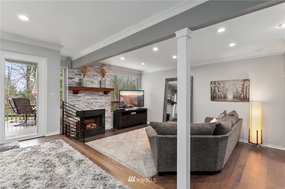 2958 Kennewick Place Northeast Renton, WA 98056 - Photo 7 of 32 Gallery Image 7