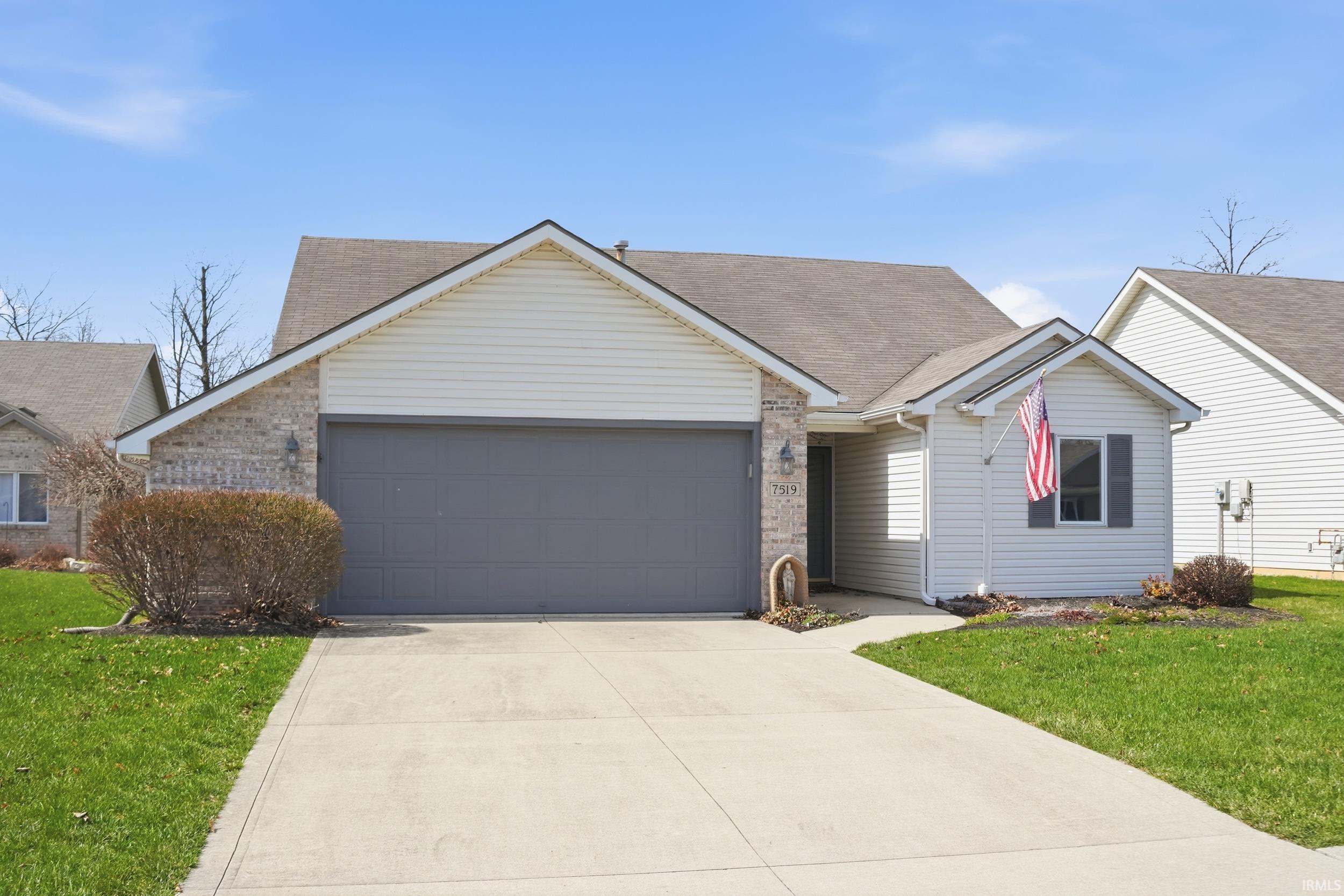 7519 Bowlander Way Fort Wayne, IN 46835 - Photo 2 of 32