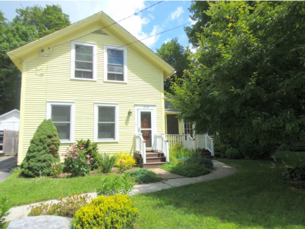 212 Prospect Street Bennington, VT 05201 - Photo 1 of 16 Gallery Image 1