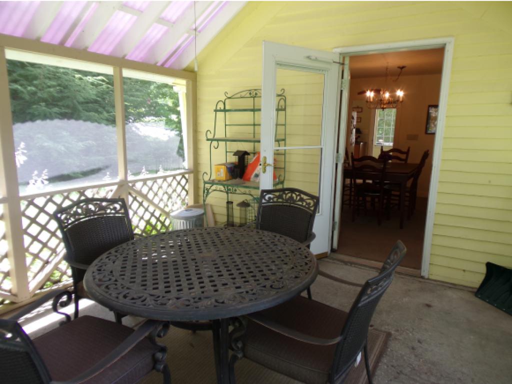 212 Prospect Street Bennington, VT 05201 - Photo 12 of 16 Gallery Image 12